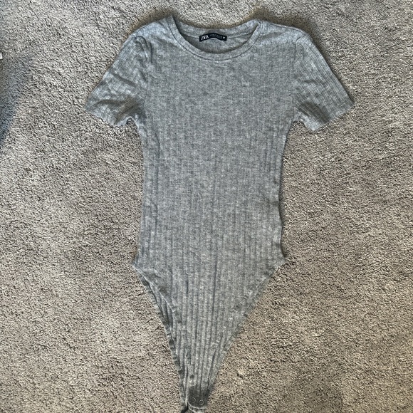 Zara gray bodysuit - Picture 1 of 2